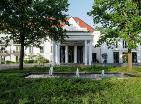 View Full Details for Graf-zu-Ysenburg-und-BĂĽdingen-Platz 1, Graf-zu-Ysenburg-und-BĂĽdingen-Platz 1, 63263 Neu-Isenburg